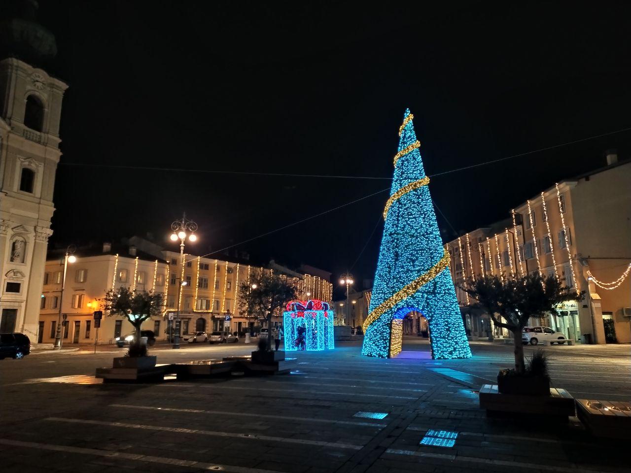 Copertina per Stop a botti e petardi per Capodanno a Gorizia, lotta agli assembramenti con multe fino a 300 euro